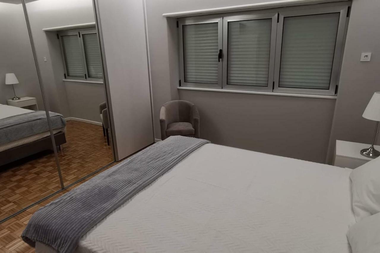 Grey Apartment Braga Luaran gambar
